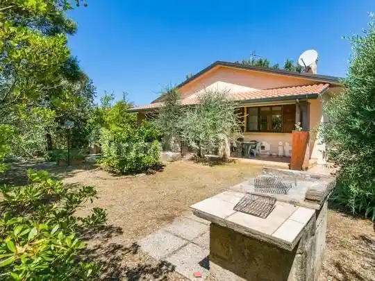 Villa in vendita a Cecina