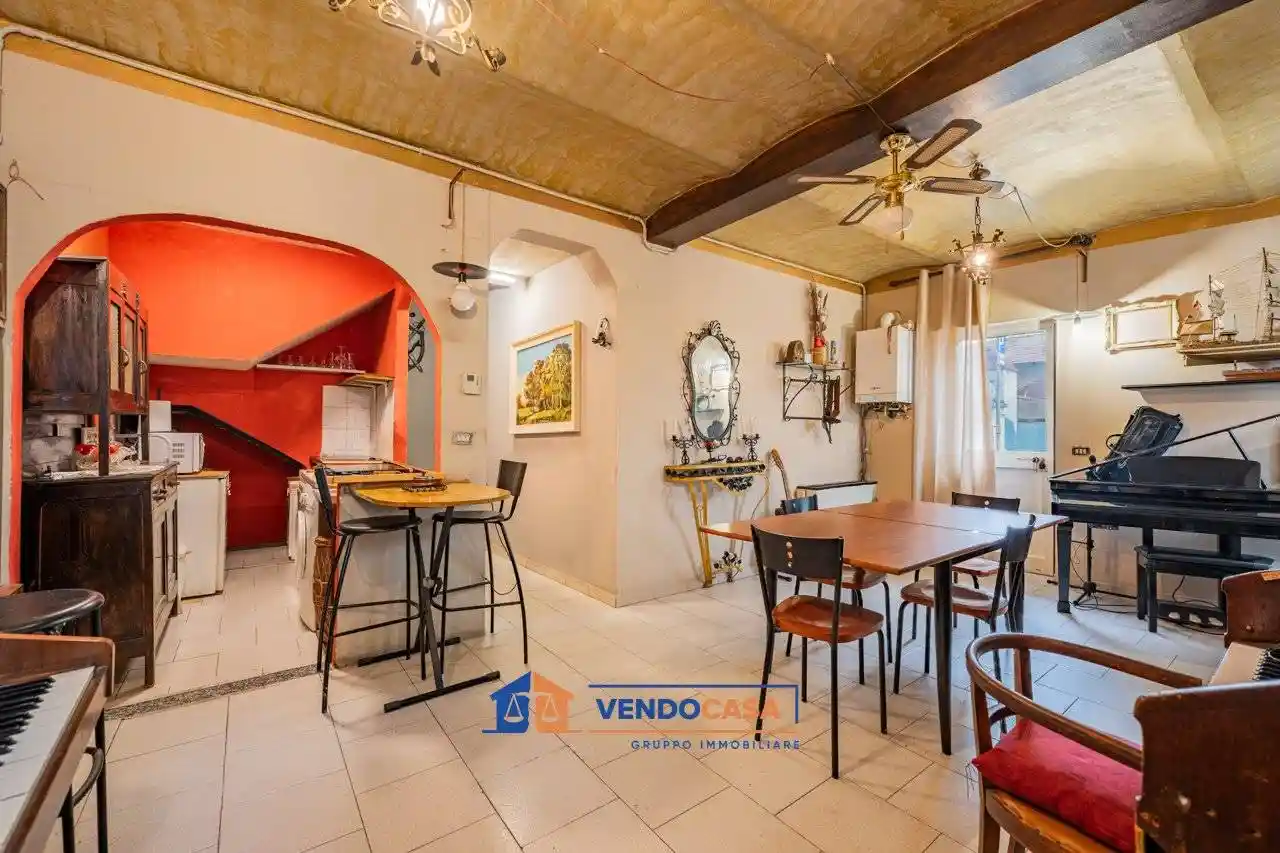 Casa indipendente in vendita a Salmour