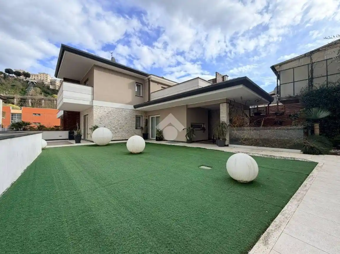 Villetta a schiera in vendita a Frosinone