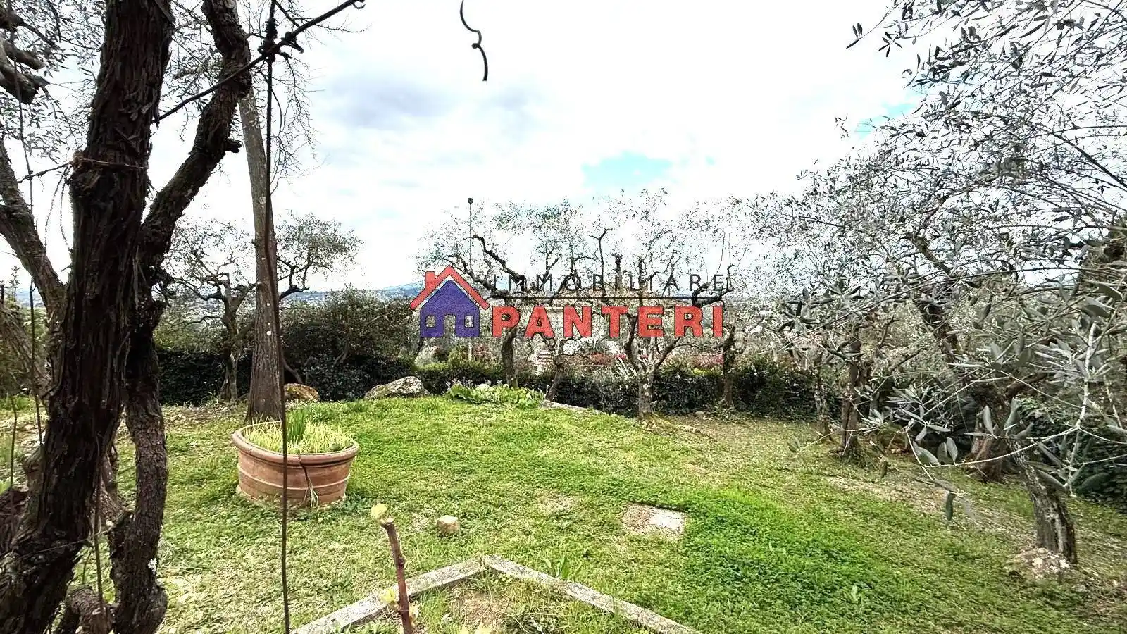 Villa in vendita a Pescia