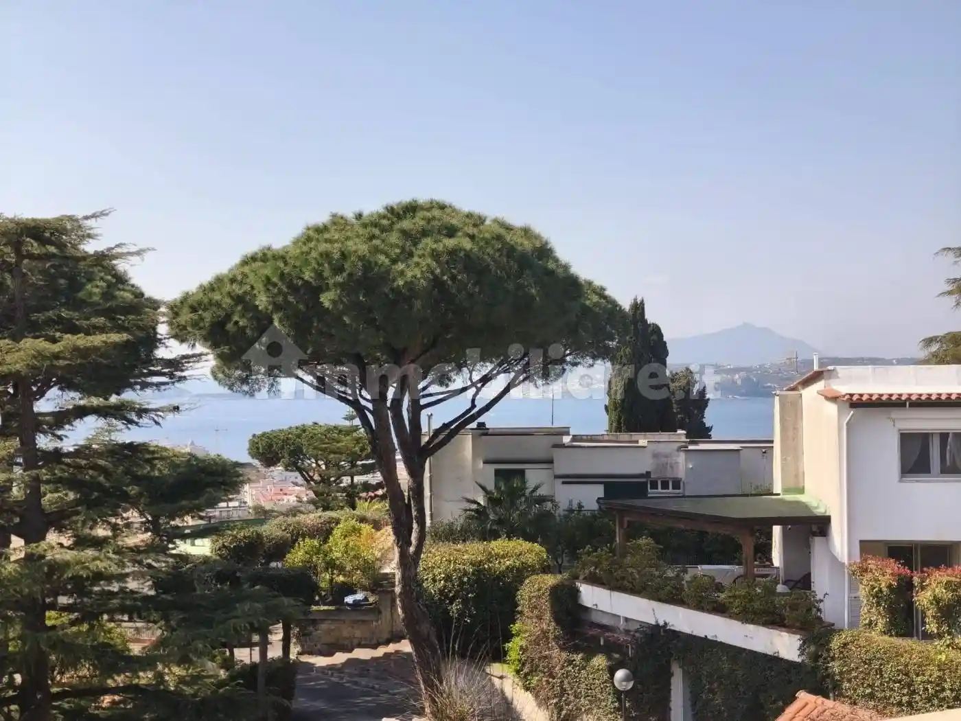 Appartamento in vendita a Pozzuoli