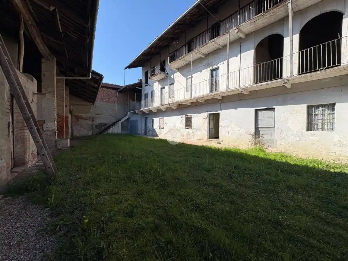 Casa indipendente in vendita a Strambino