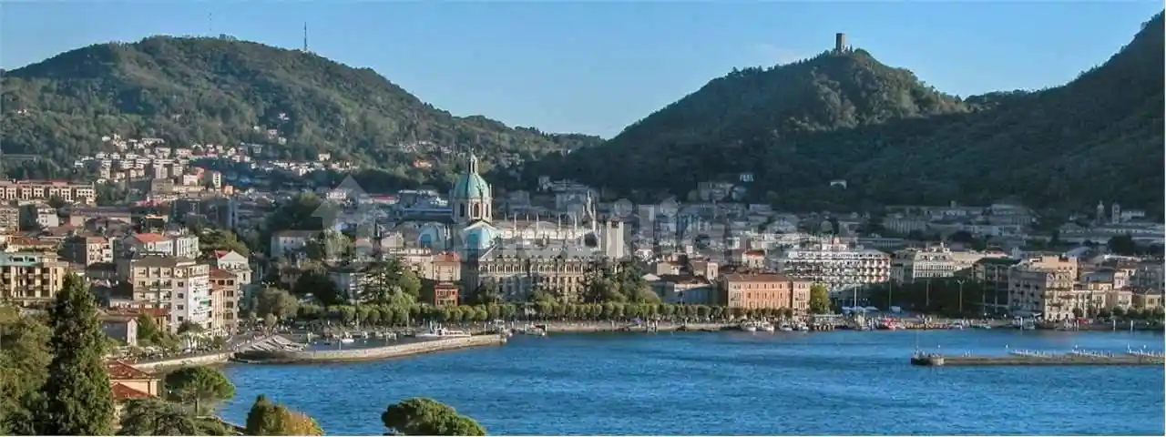 Villa in vendita a Como