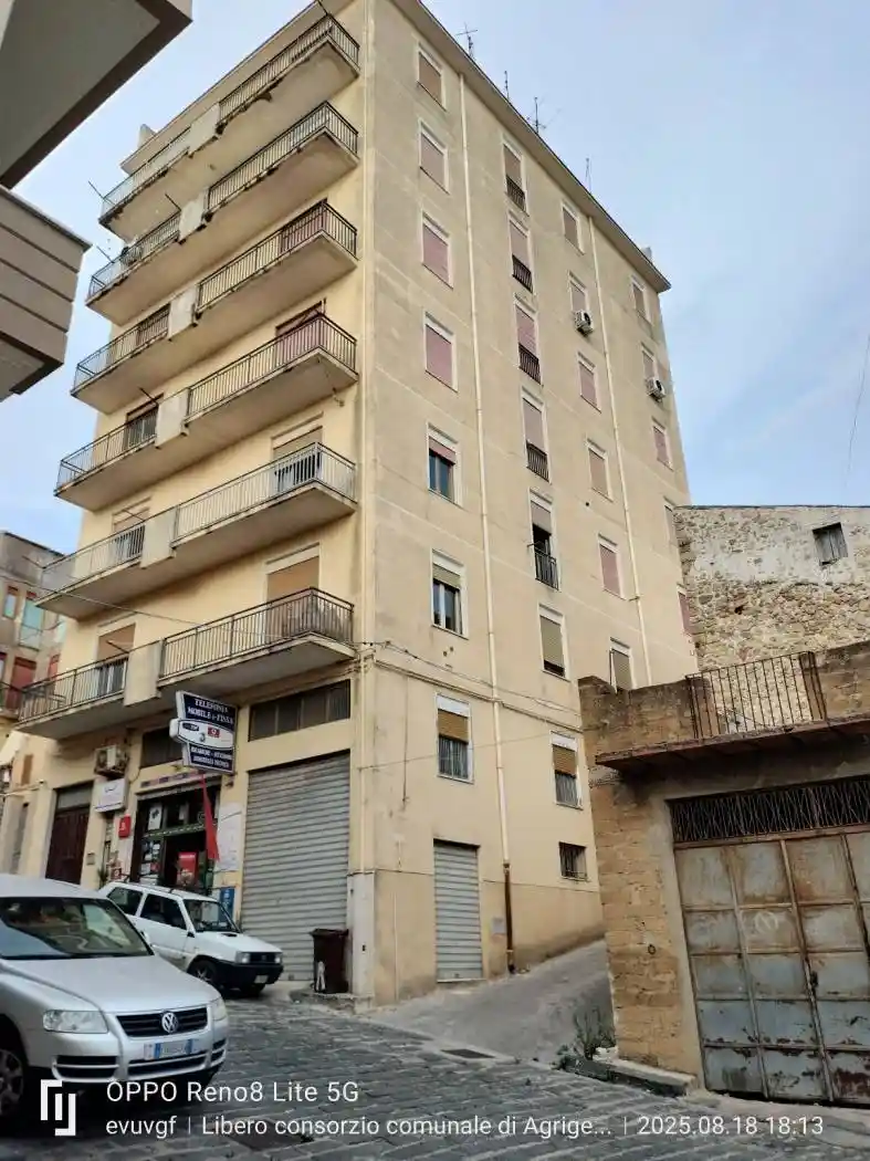 Appartamento in vendita a Naro