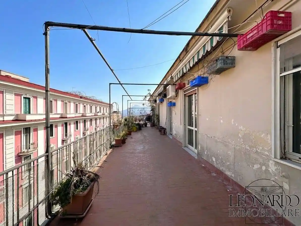 Appartamento in vendita a Napoli