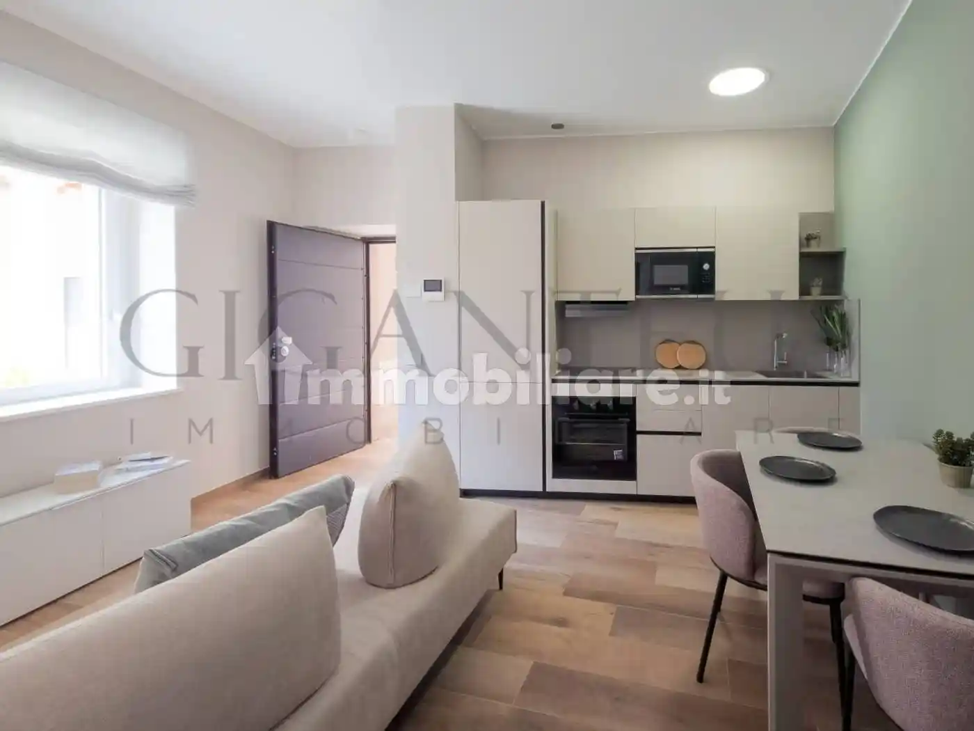 Appartamento in affitto a Cantello