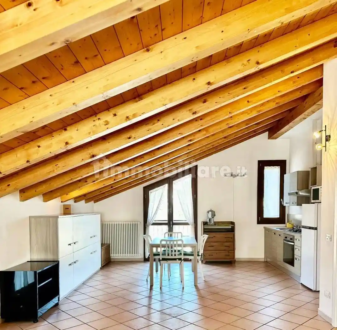 Appartamento in affitto a San Fermo della Battaglia