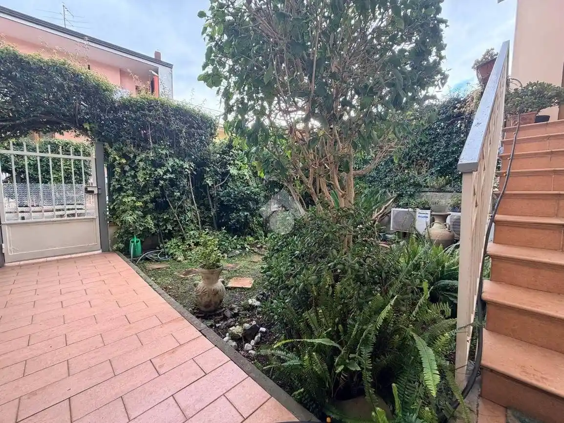 Villa in vendita a Volla