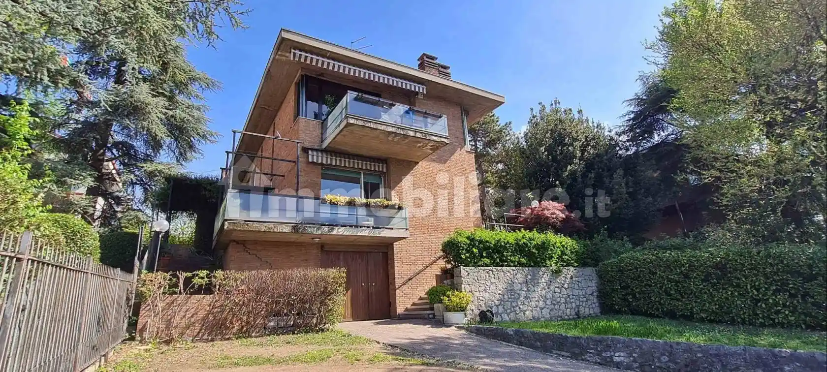 Villa in vendita a Verona