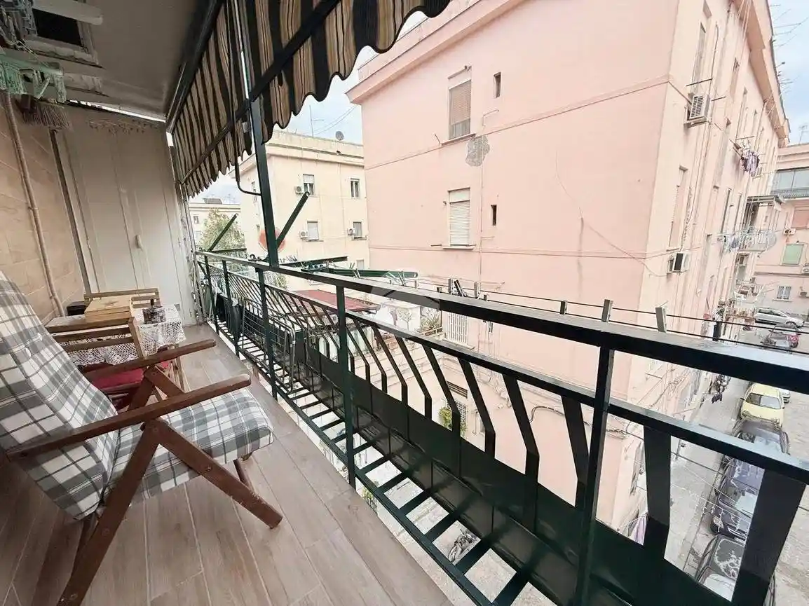 Appartamento in vendita a Napoli