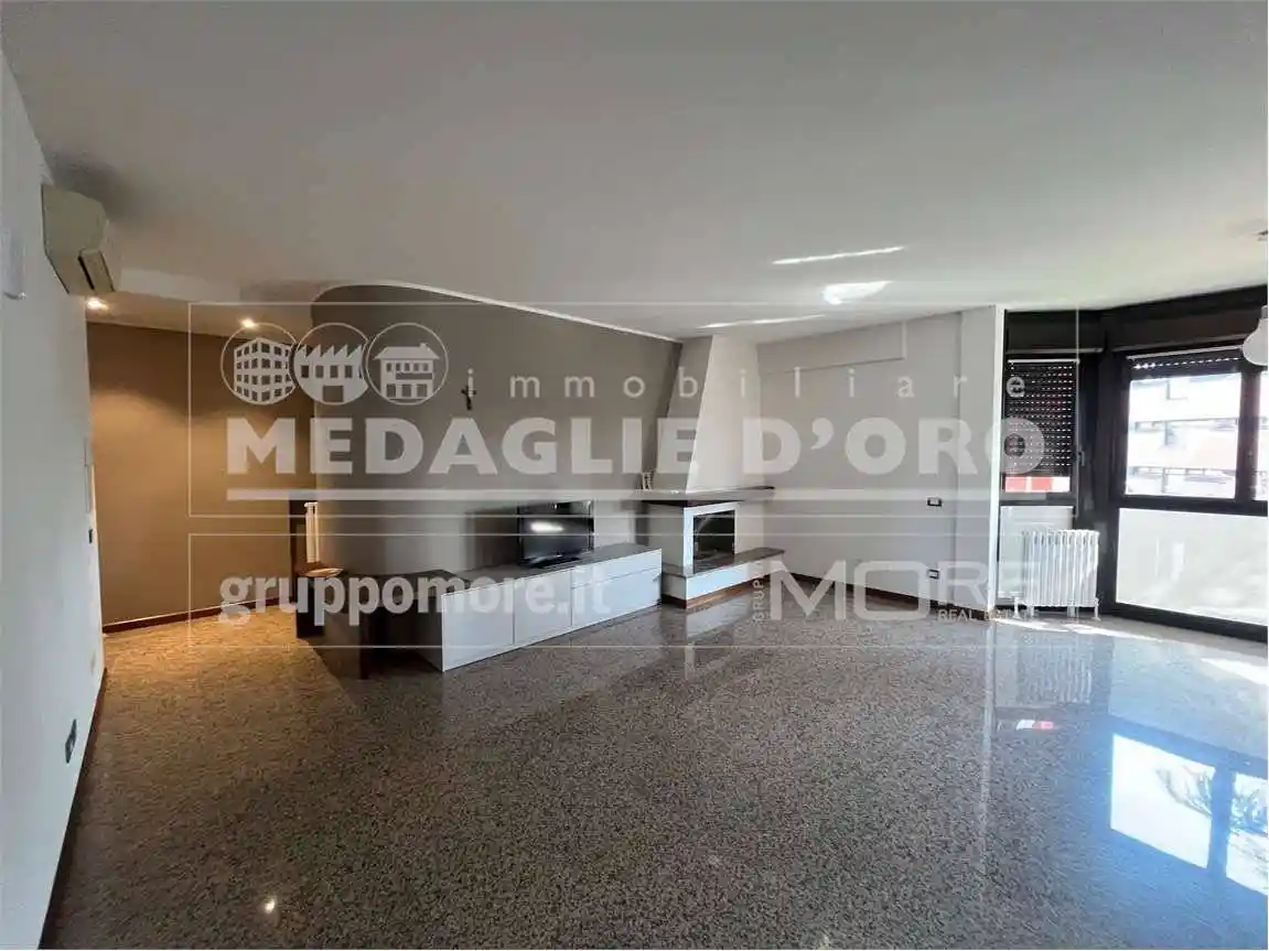 Appartamento in affitto a Modena