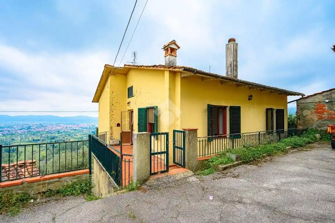 Villa in vendita a Pistoia