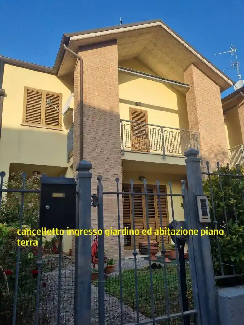 Casa indipendente in vendita a Cagli