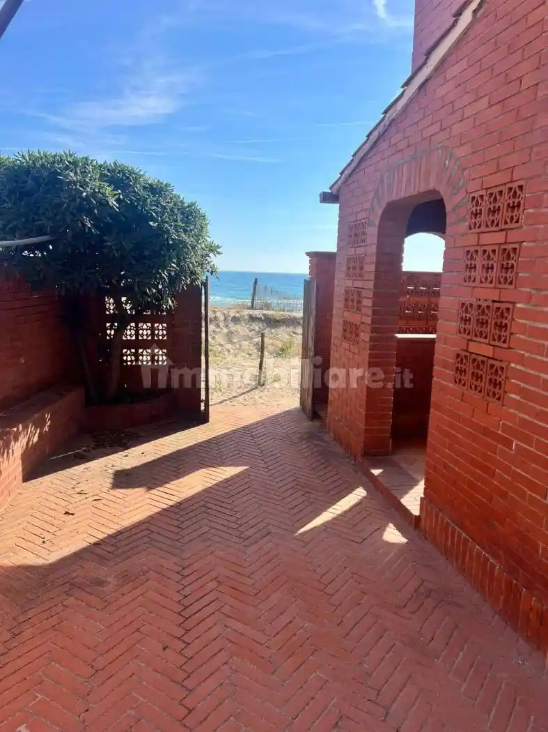 Villa in affitto a Pomezia