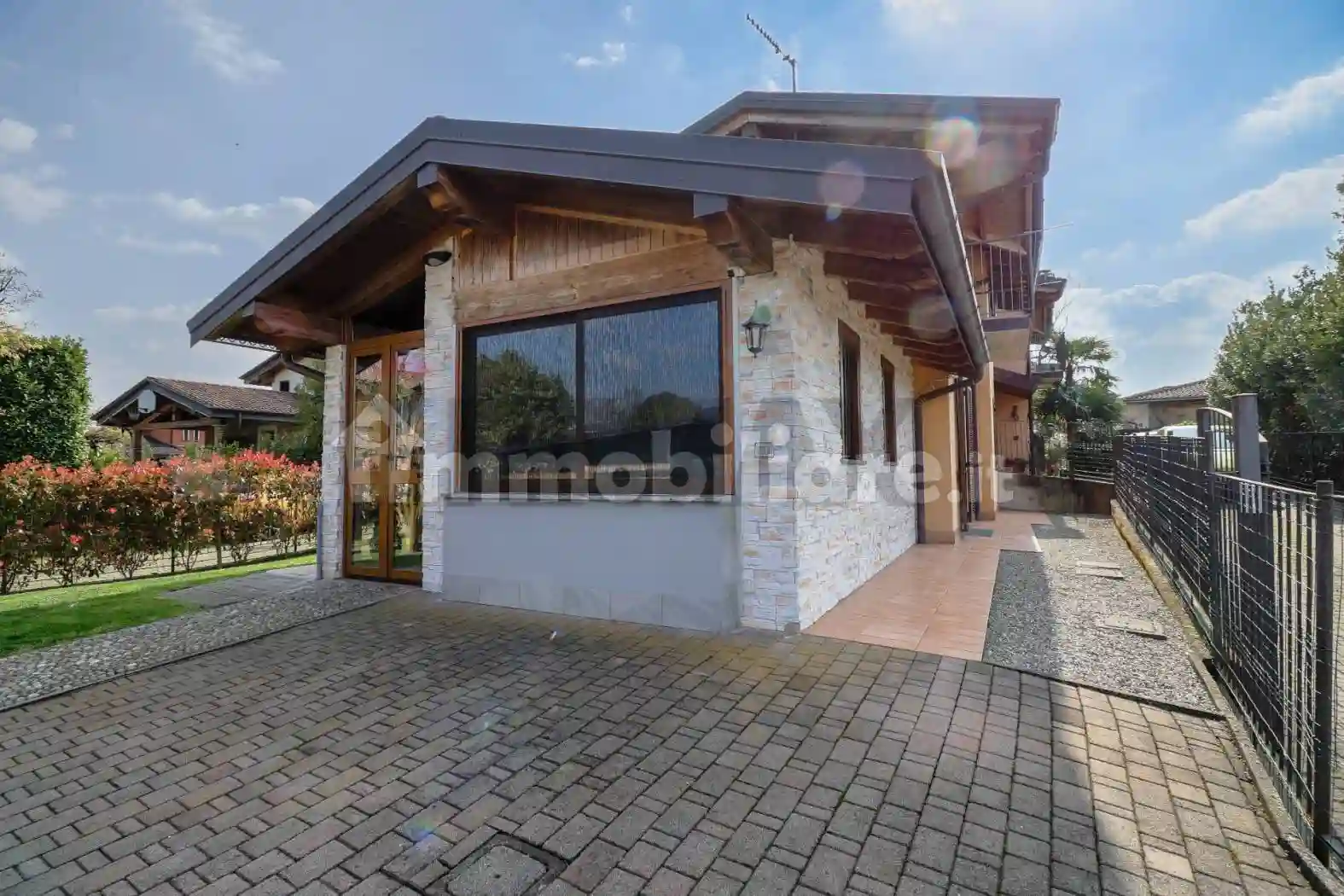 Villa - foto 2