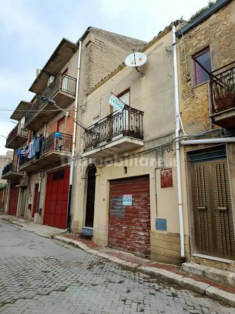 Casa indipendente in vendita a Naro