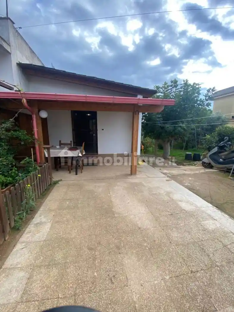 Casa indipendente in vendita a Lizzano