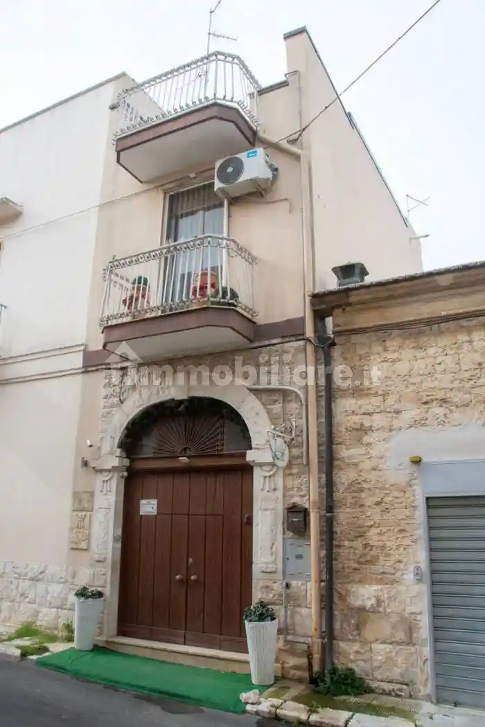 Casa indipendente in vendita a Cassano delle Murge