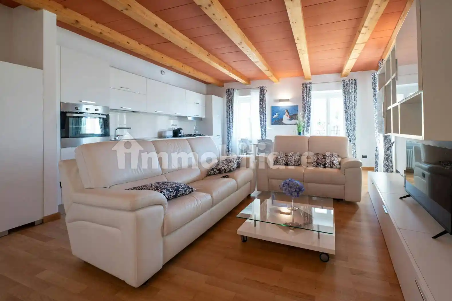 Appartamento in affitto a Laveno-Mombello