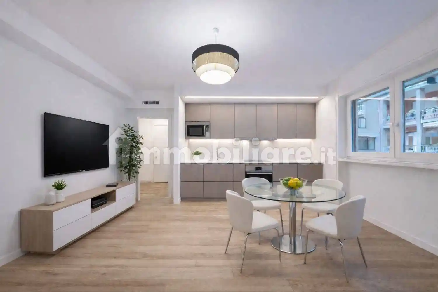 Appartamento in affitto a Arona