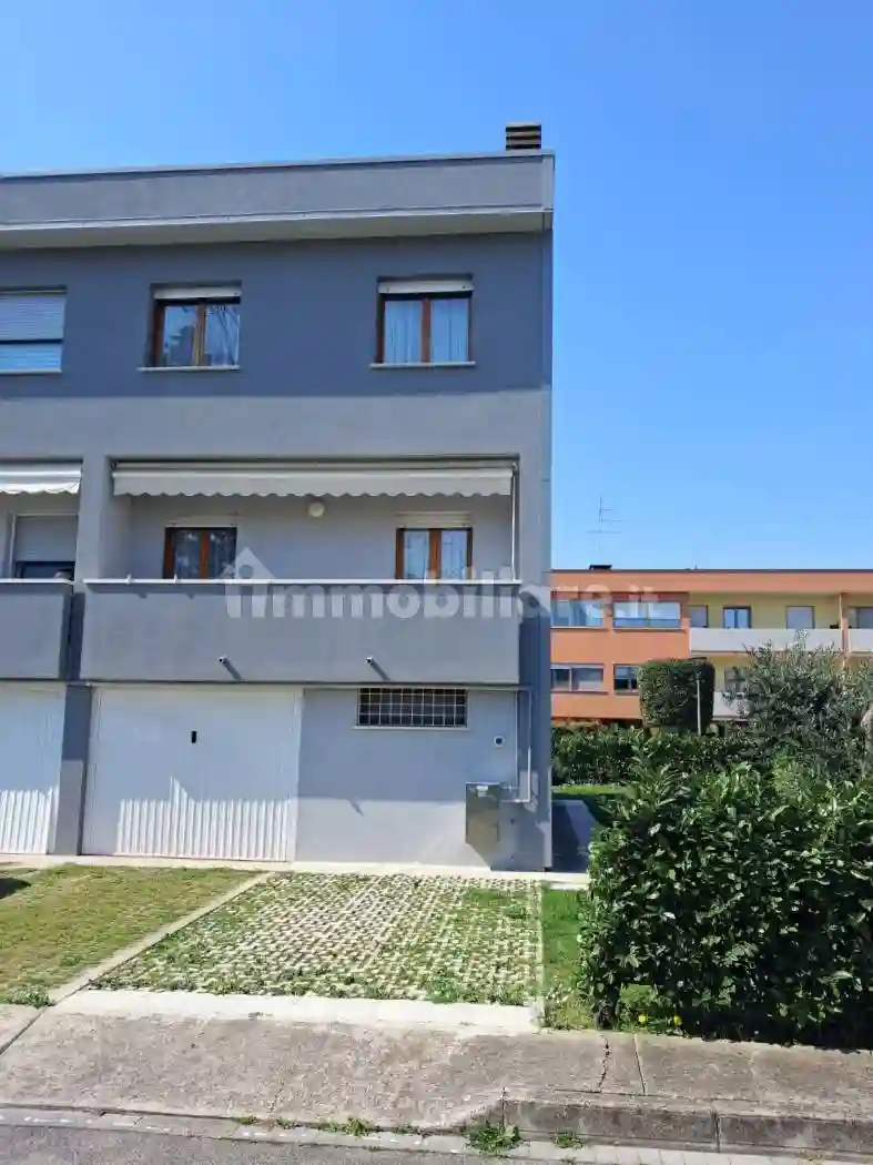 Villetta a schiera - foto 2