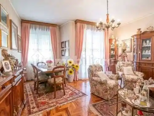 Appartamento in vendita a Piacenza