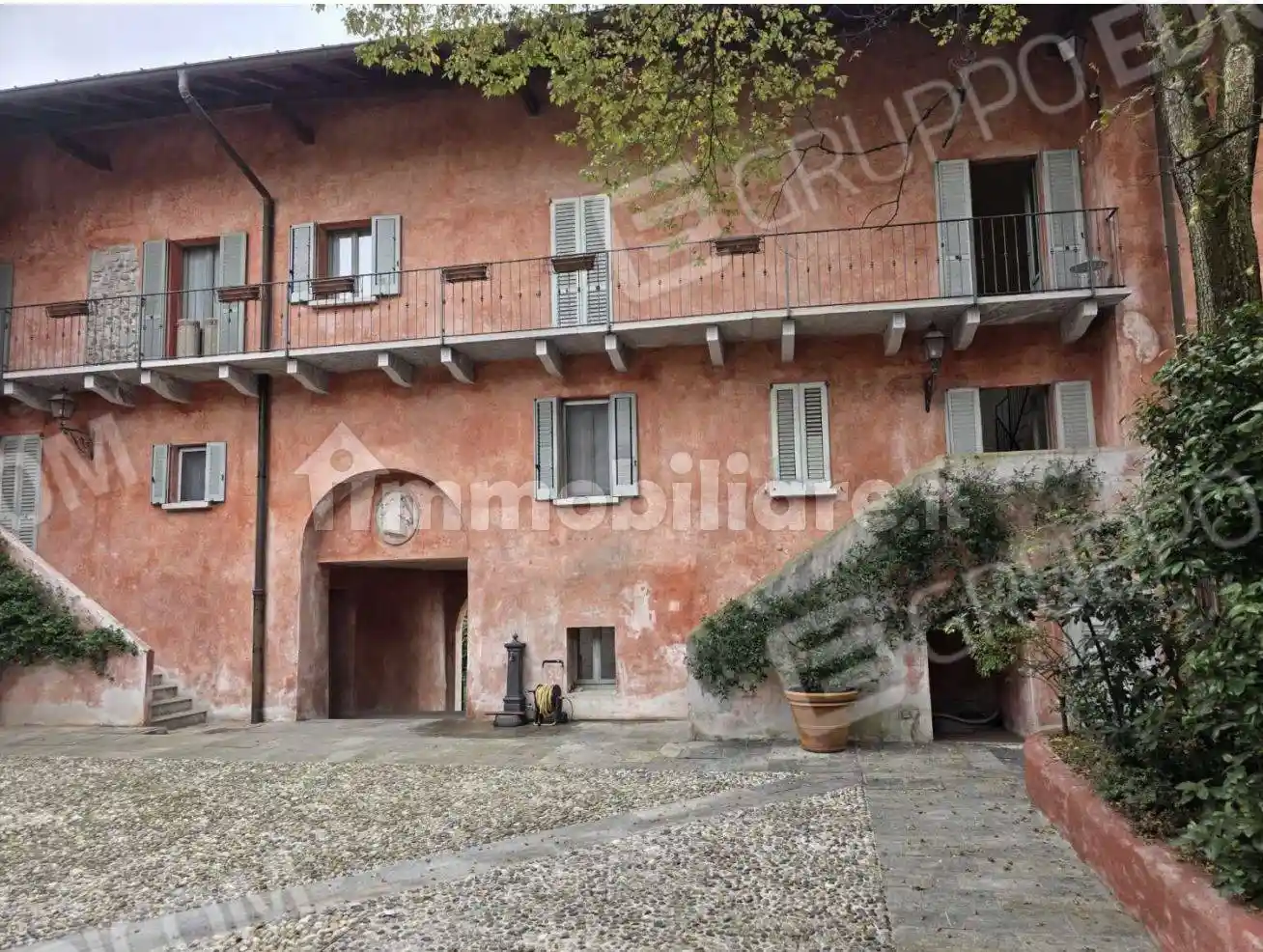 Appartamento in vendita a Sesto Calende