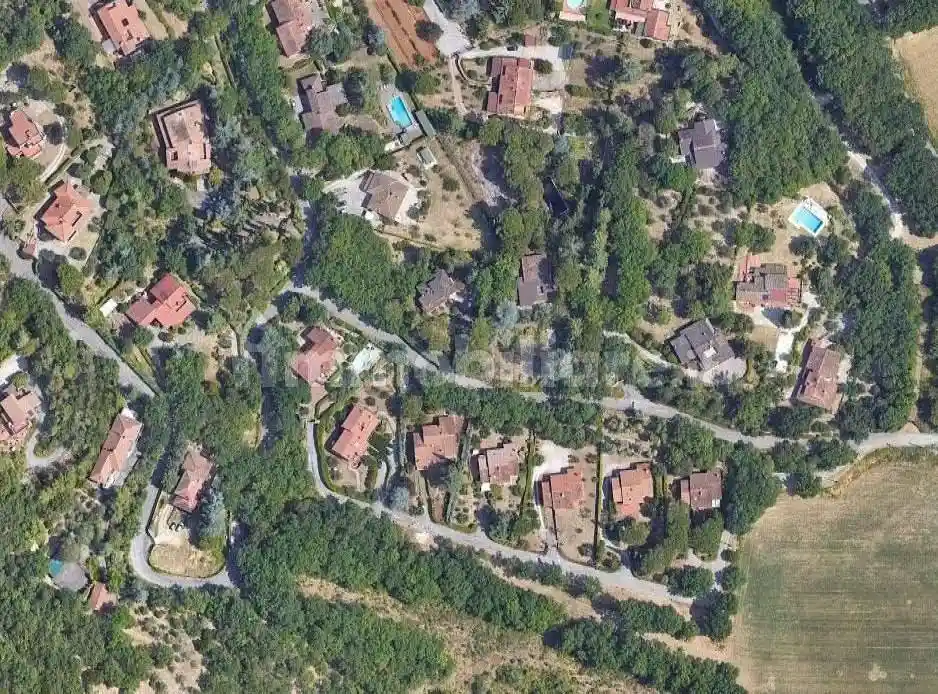 Palazzo - Stabile in vendita a Perugia