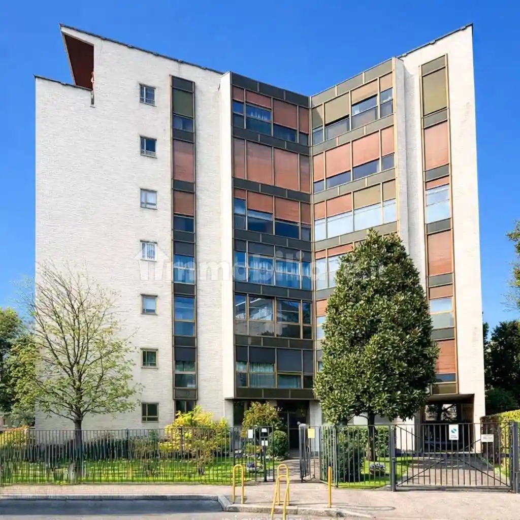 Appartamento in vendita a Monza