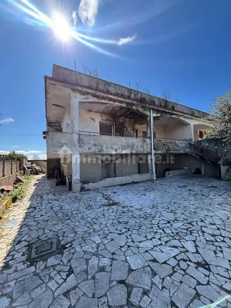 Appartamento in vendita a Castel Volturno