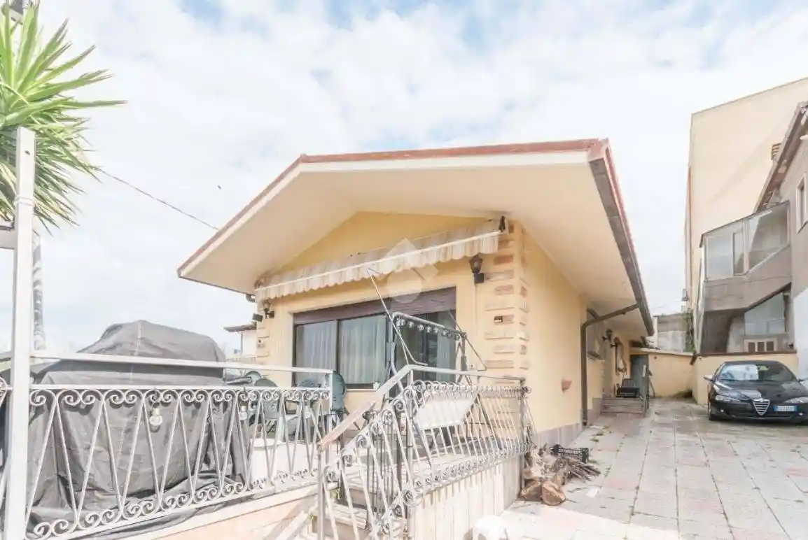 Casa indipendente in vendita a Roseto degli Abruzzi
