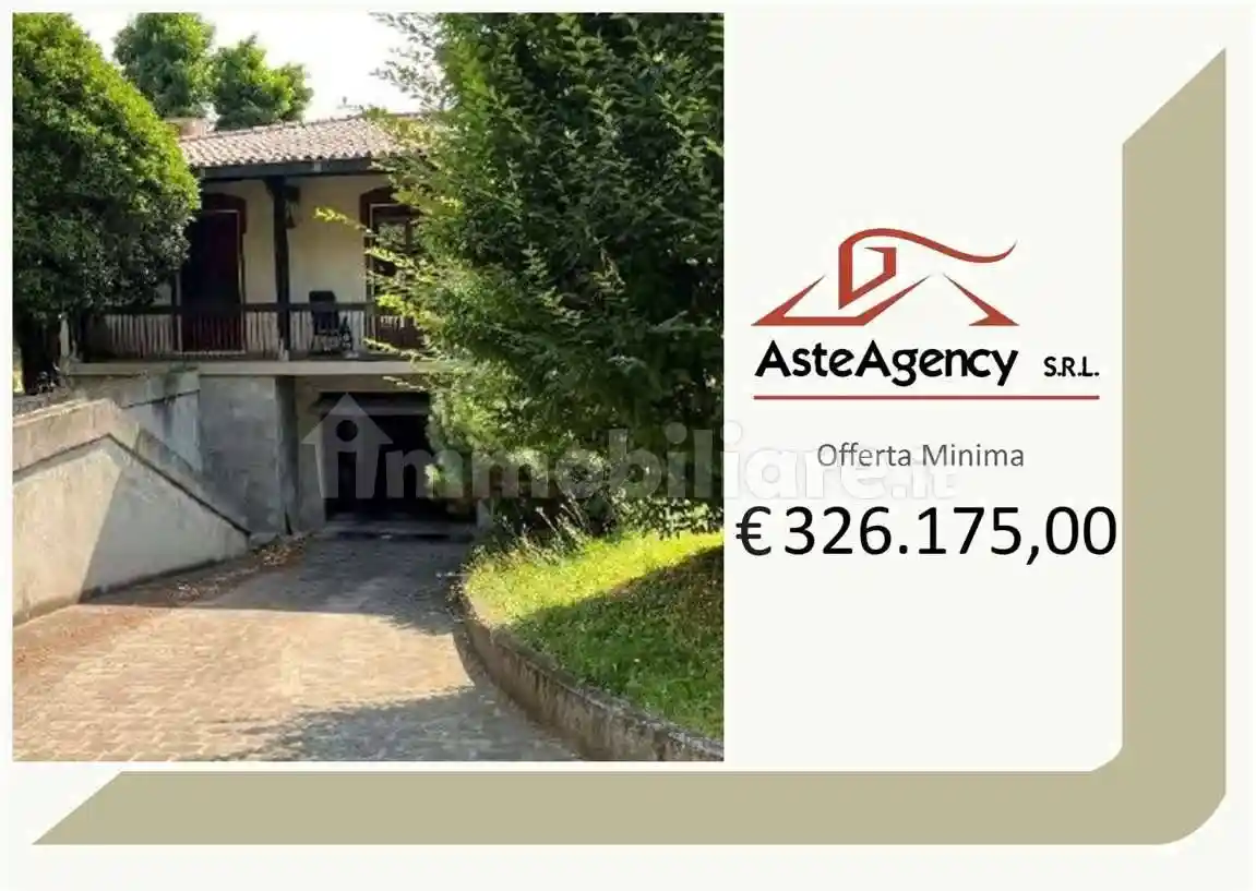 Villa in vendita a Airuno