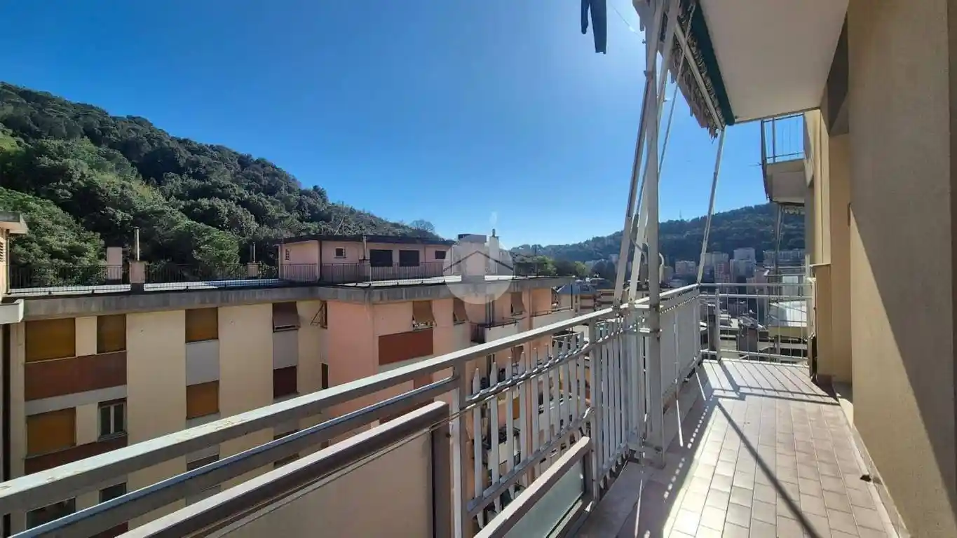 Appartamento in vendita a Genova
