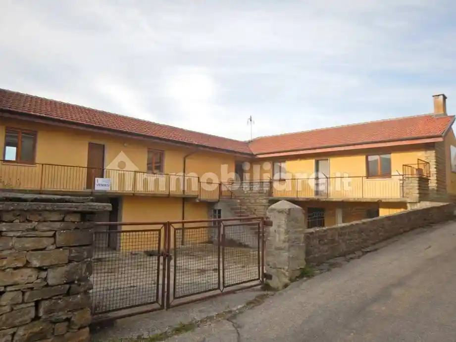 Rustico - Casale in vendita a Bergolo