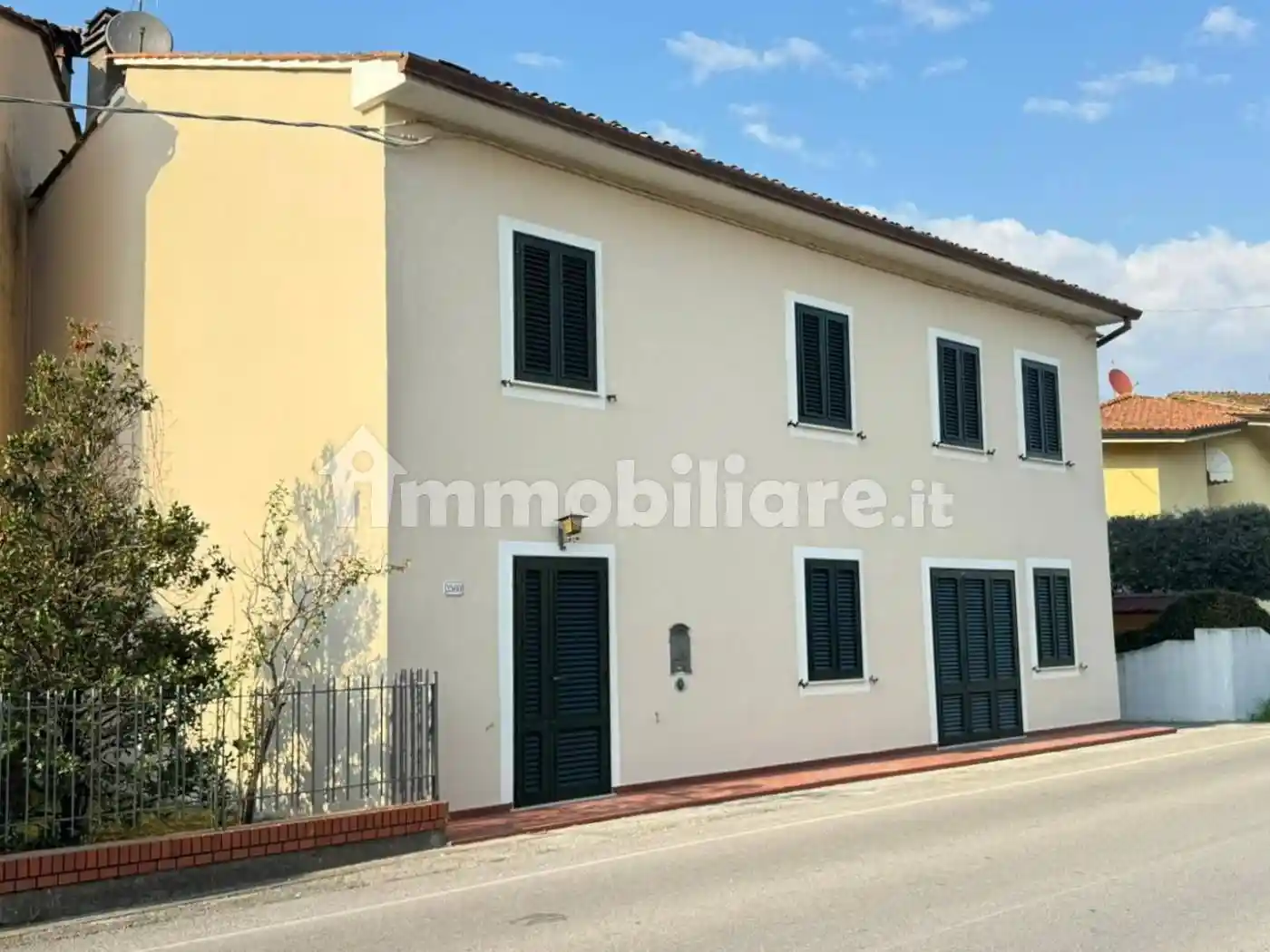 Casa indipendente in vendita a Lucca