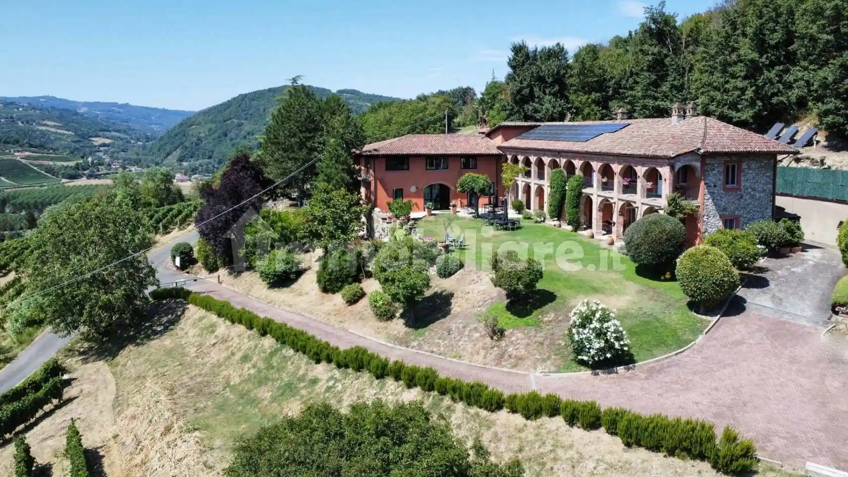 Villa in vendita a Monastero Bormida