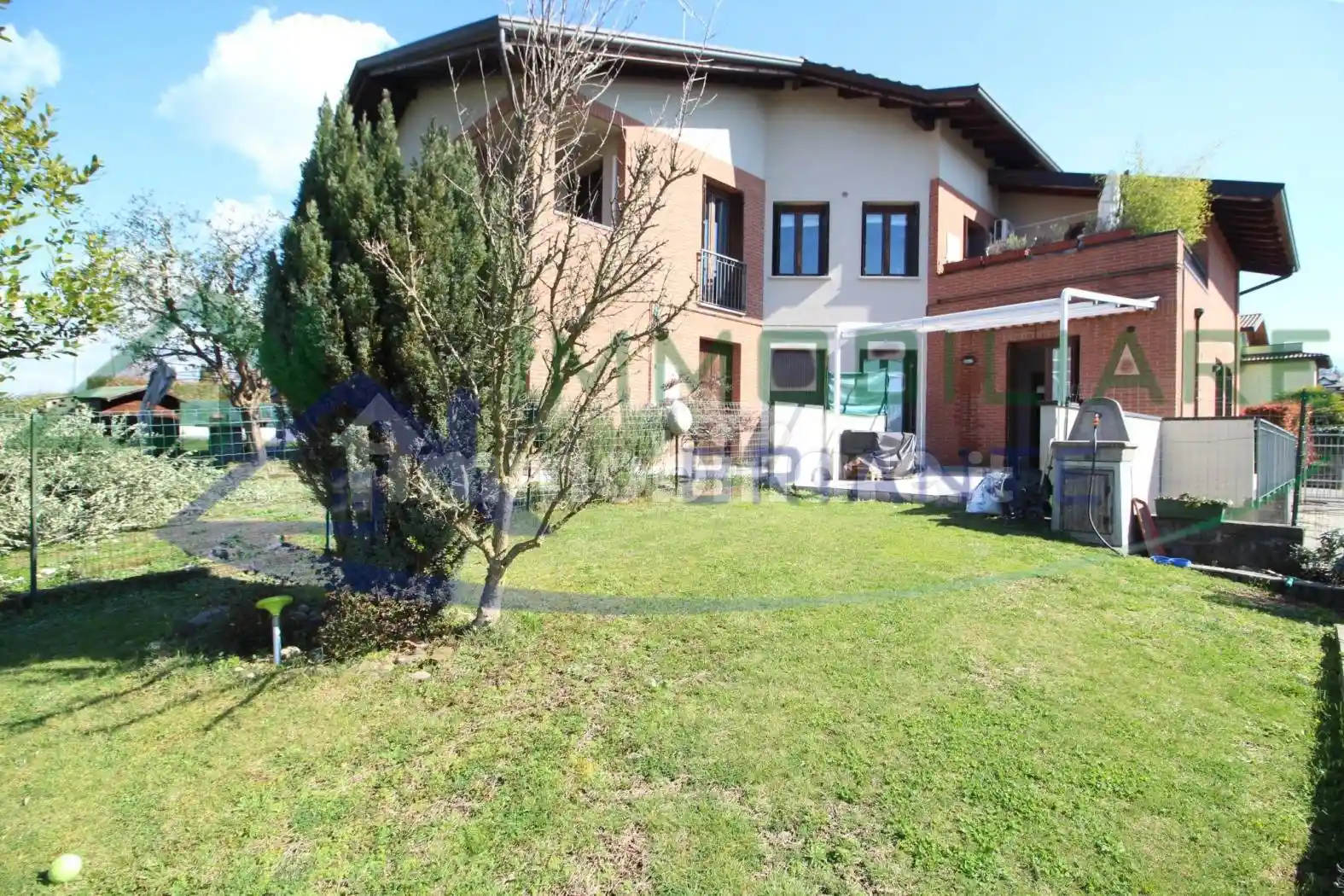 Appartamento in vendita a Sumirago