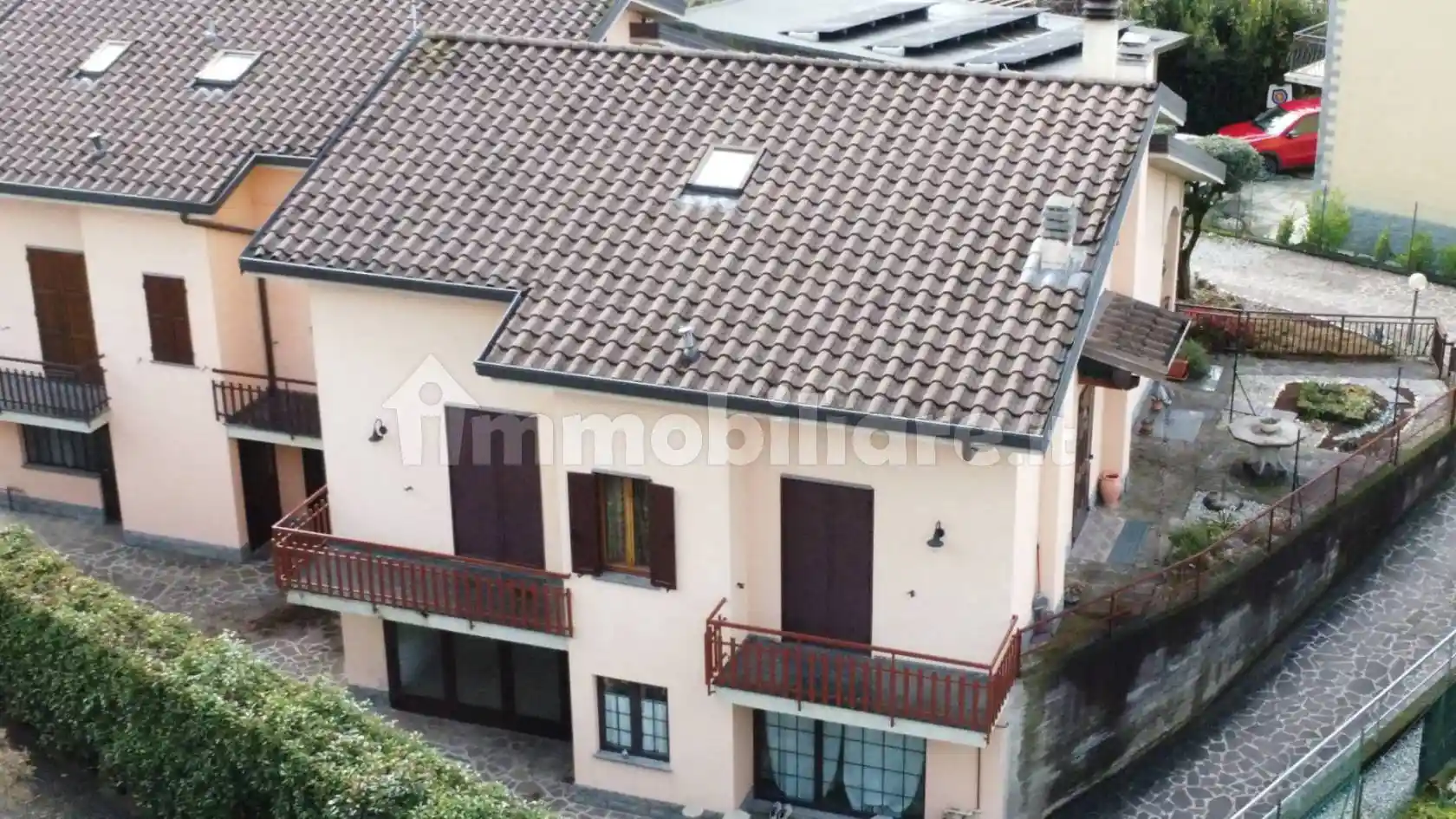 Villa in vendita a Suisio