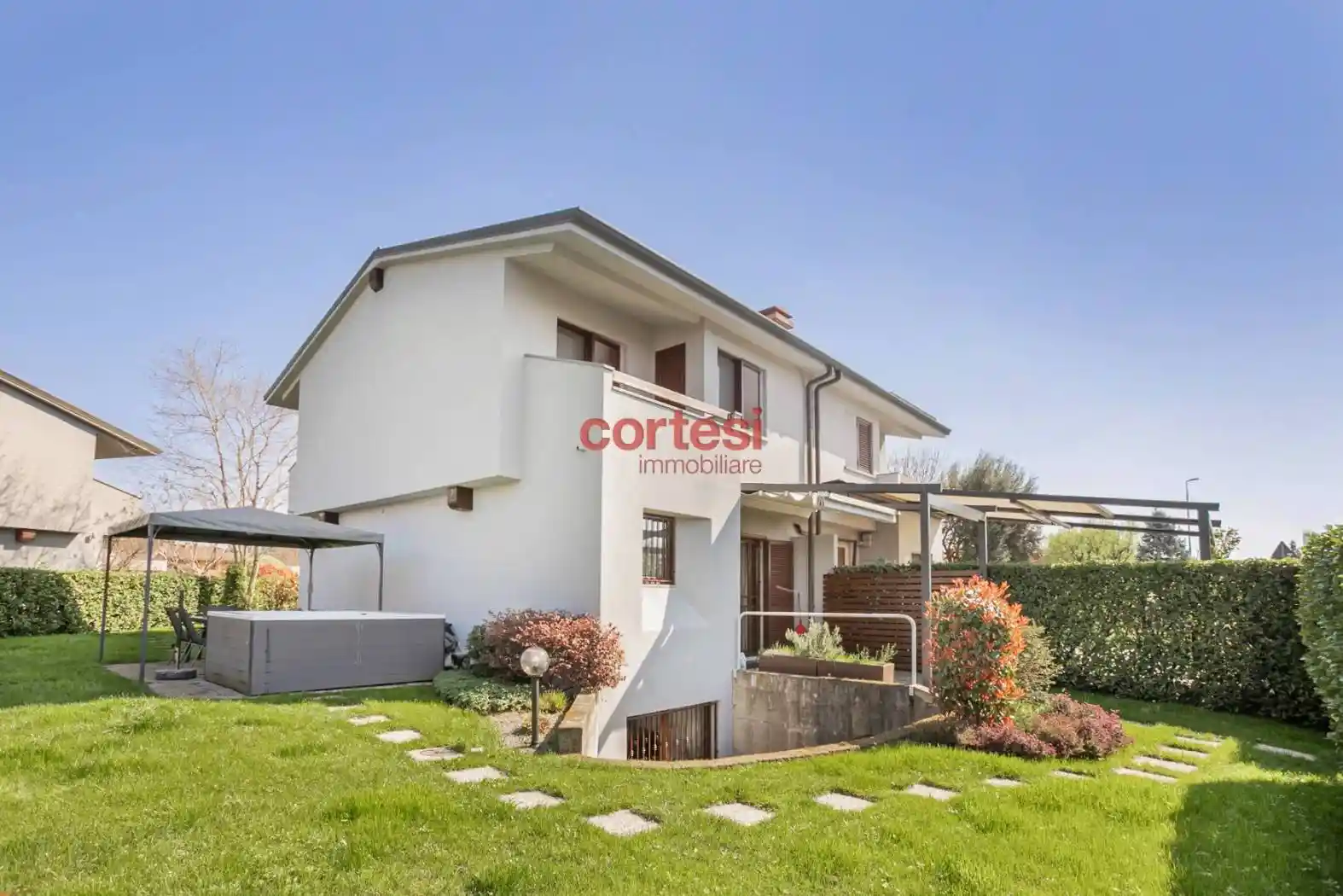 Villa in vendita a Azzano San Paolo