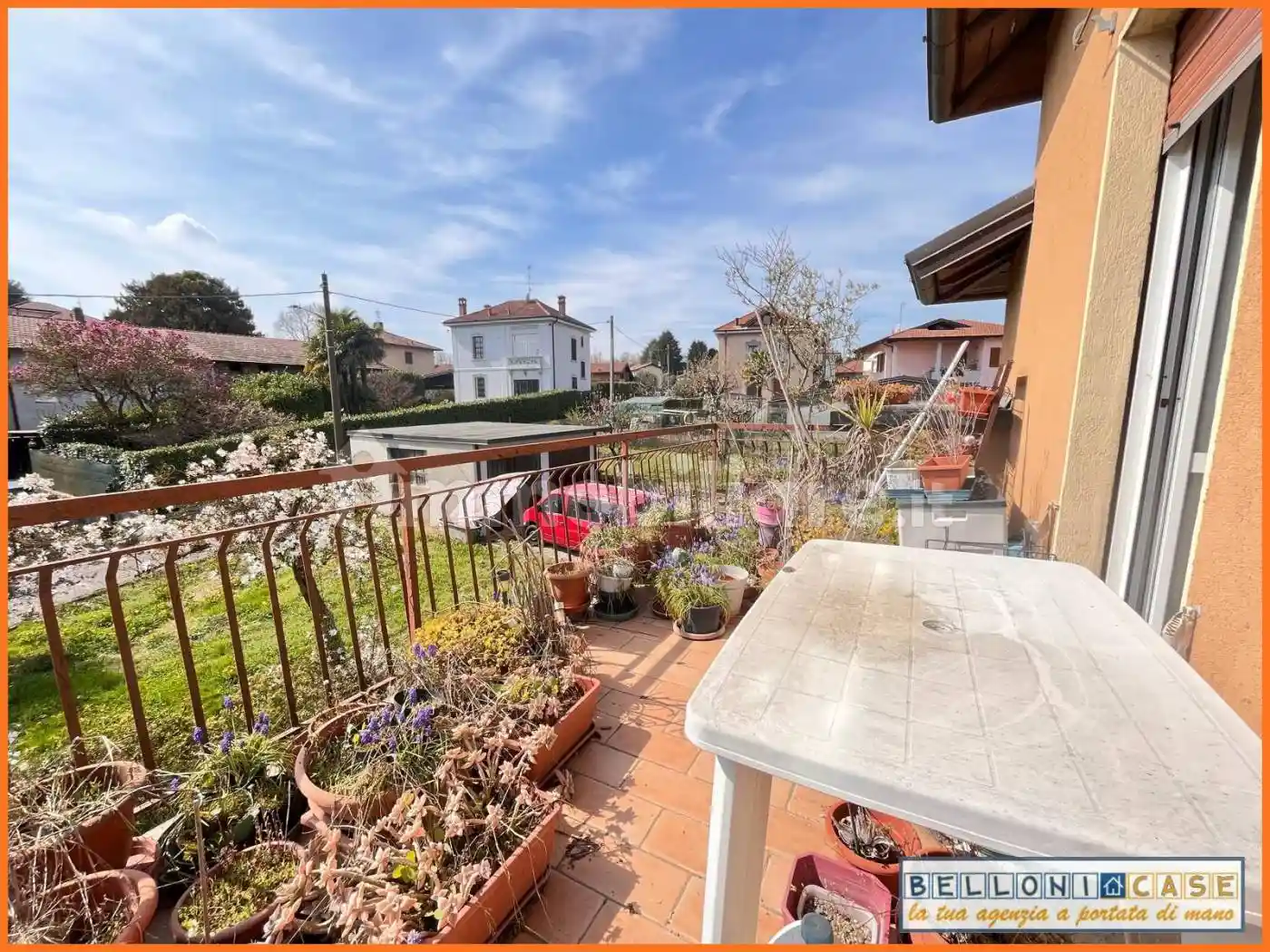 Villa in vendita a Biandronno