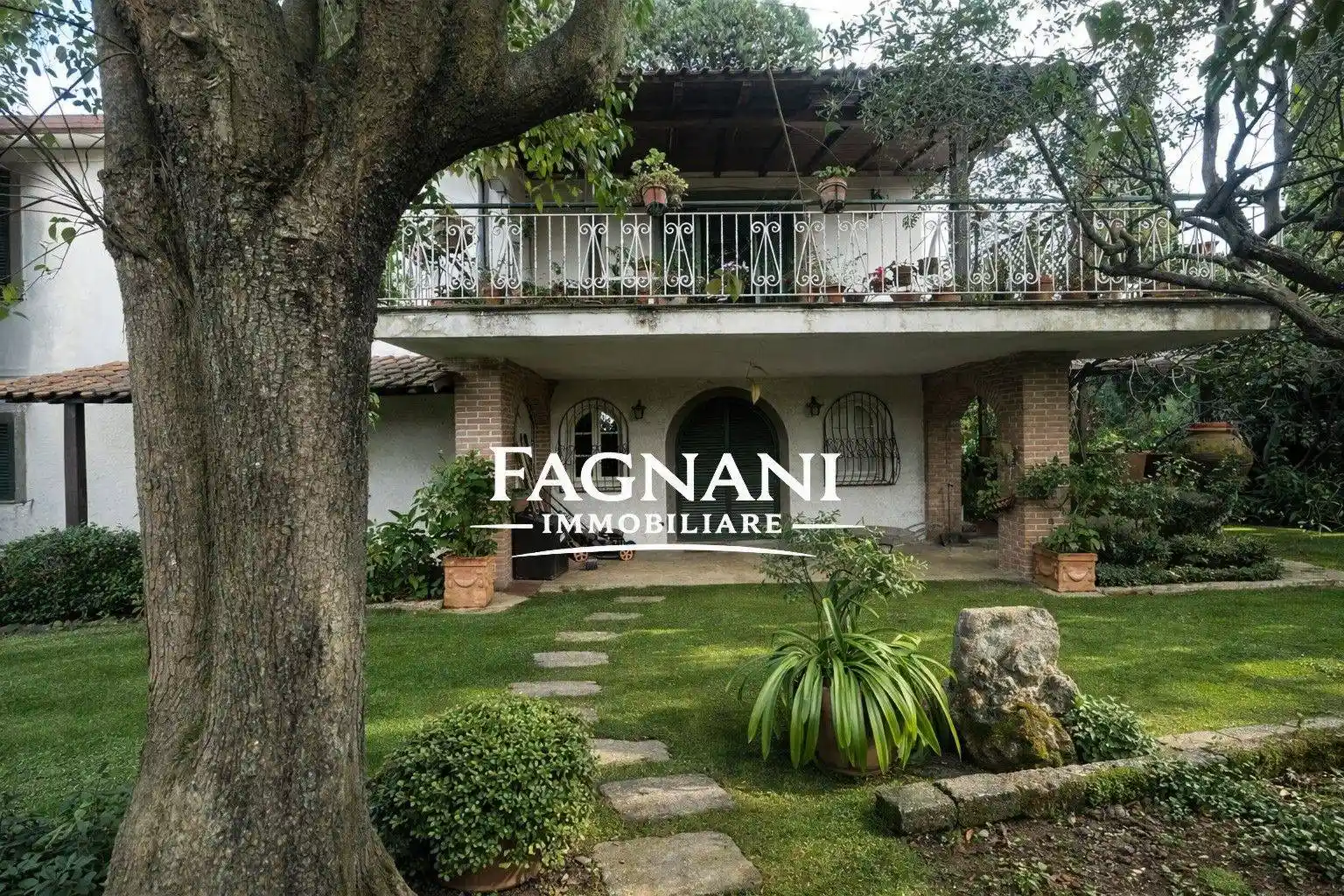 Villa in vendita a Genzano di Roma