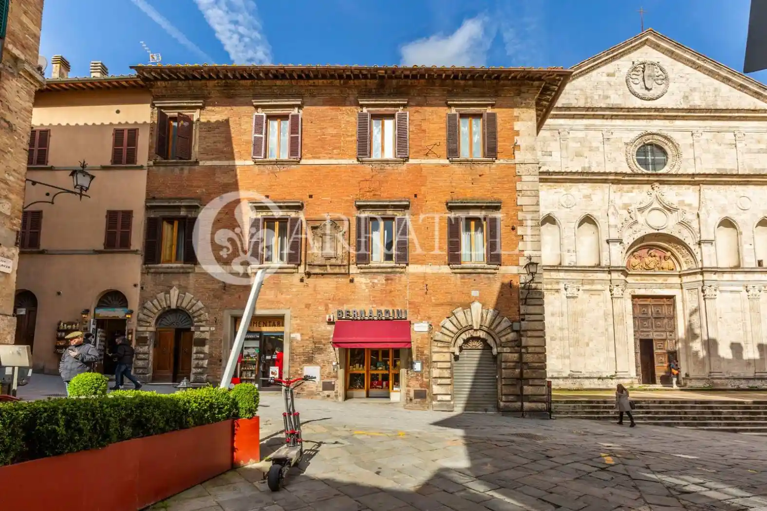Palazzo - Edificio in vendita a Montepulciano