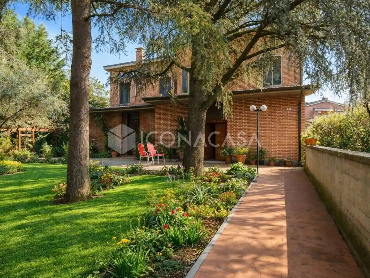 Casa indipendente in vendita a Bologna