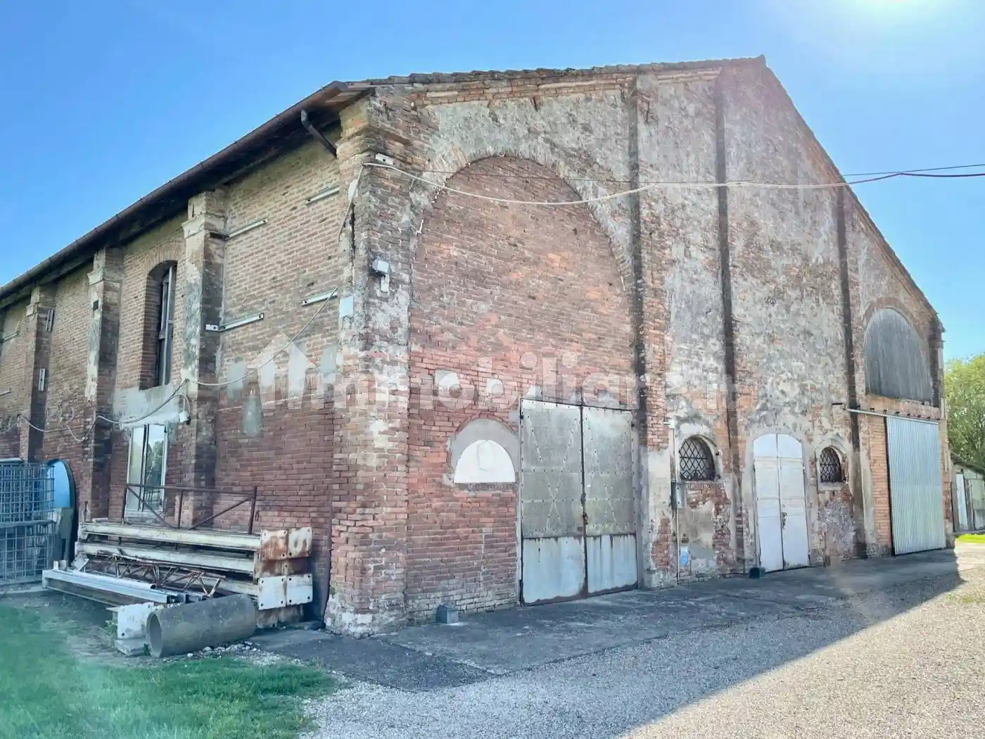 Rustico - Casale in vendita a Ferrara