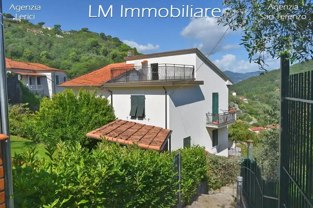 Appartamento in vendita a Lerici