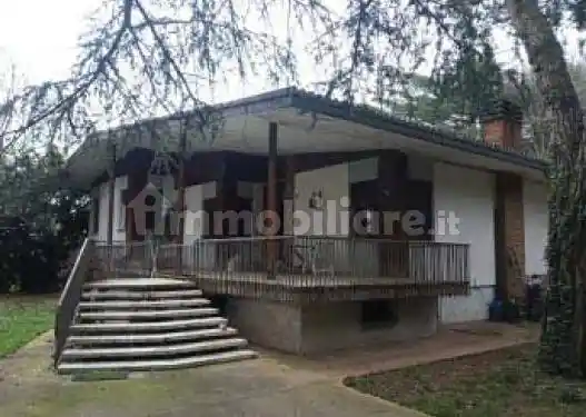 Casa indipendente in vendita a Trevignano