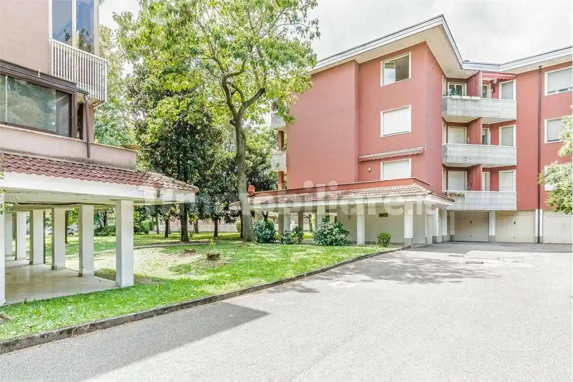 Appartamento in affitto a Rho