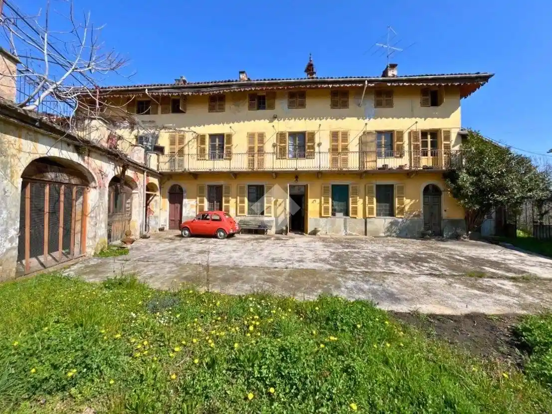 Villa in vendita a Pinerolo