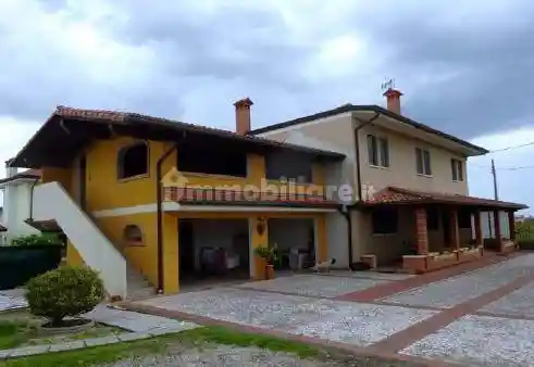 Casa indipendente in vendita a Fiume Veneto