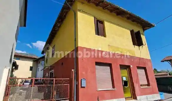 Casa indipendente in vendita a Aviano